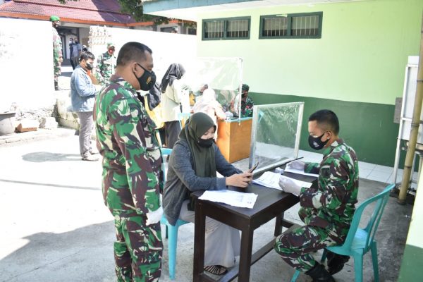 Vaksinasi Kodim Sragen diserbu warga
