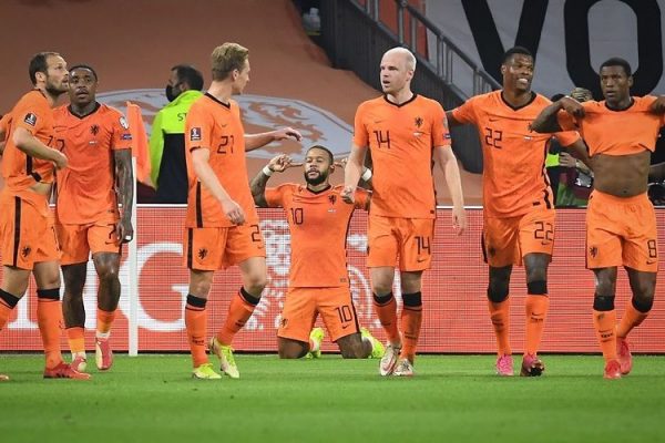 Belanda Hajar Turki