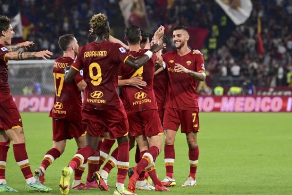 Roma Kalahkan Sassuolo