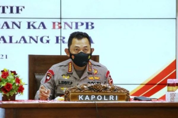 Menjelang Pergantian Tahun, Kapolri Kirim Ribuan Sembako Untuk Warga Bogor