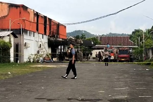 Penyebab Bentrokan Maut yang Tewaskan Belasan Orang di Sorong