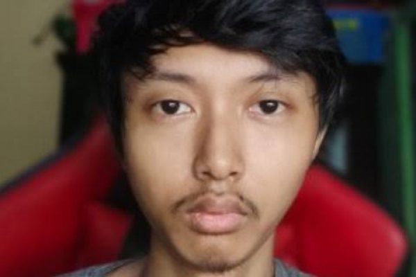 Laku 1,2 Miliar Miliar Rupiah Dalam 12 Jam, Pria Semarang Ini Cuma Jual Foto Selfie