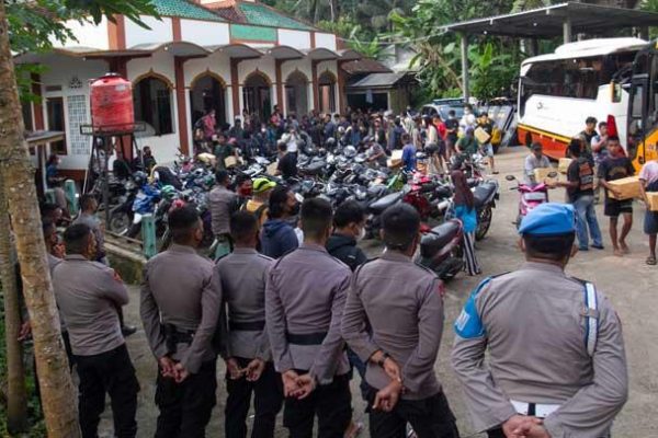 Polisi Disebut Unggah Berita Bohong Soal Warga Wadas, Ini Buktinya