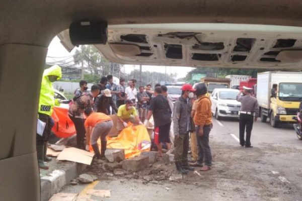 Pak Ogah Meninggal Dunia Akibat Kecelakaan Bus di Semarang