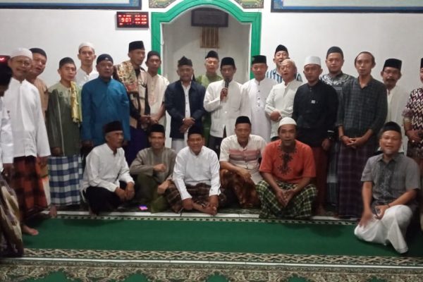 Warga RW 03 Kelurahan Ratu Jaya Gelar Malam Tawaqufan