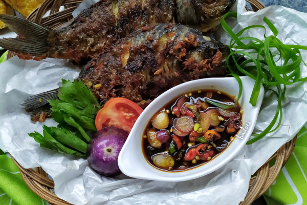 Ikan Mas Goreng Sambel Dadak Yang Nikmat