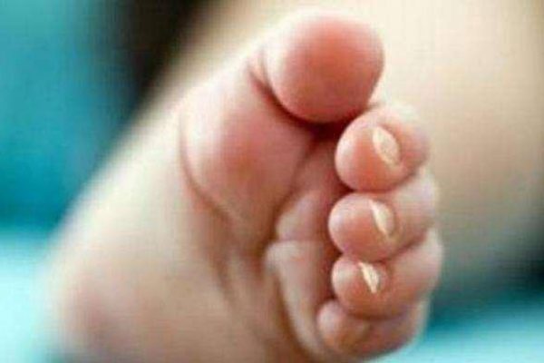 Heboh! Warga Kerja Bakti Temukan Bayi   