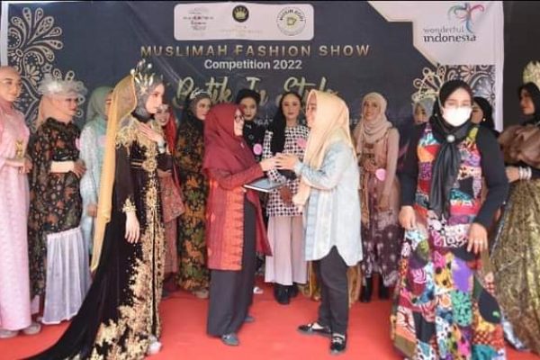 Rumah Hijabers Depok Ikut Berpatisipasi pada Event Muslimah Fashion Show Competition 2022
