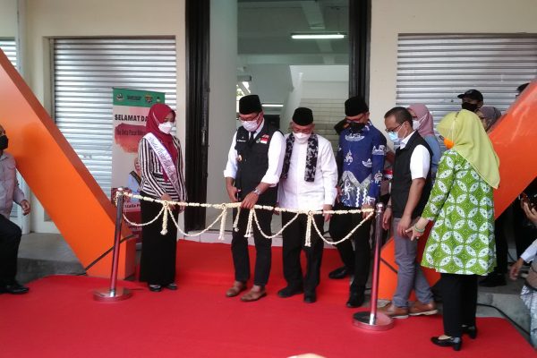 Resminya Pasar Rakyat Jabar Juara, Ridwan Kamil: Warga Depok Bisa Memanfaatkan