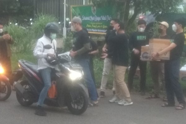 Gerakan Muda Pembangunan Indonesia GMPI  & Ql Center Berbagi.Takjil Romadhon1443 H “Berbagi & Menang Bersama”