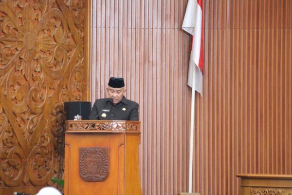 Dalam Rapat Paripurna DPRD, Wali Kota Depok Sampaikan Laporan Pertanggung Jawaban Tahun 2021 Serta Usulkan Enam Raperda