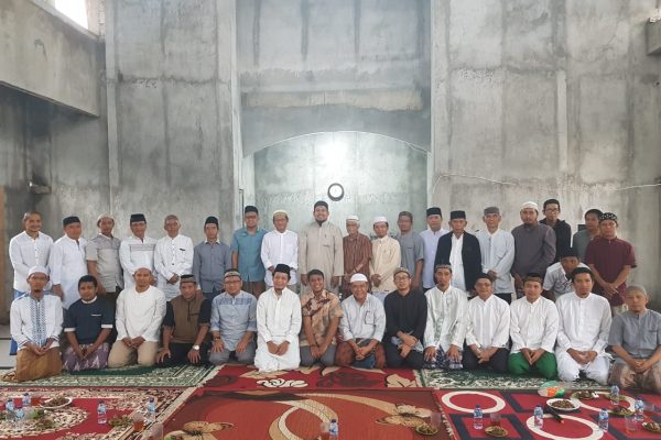 Mesjid Ar Raudhah Perumahan Grand Depok- City Cluster Acasia Bagikan 223 Paket Sembako