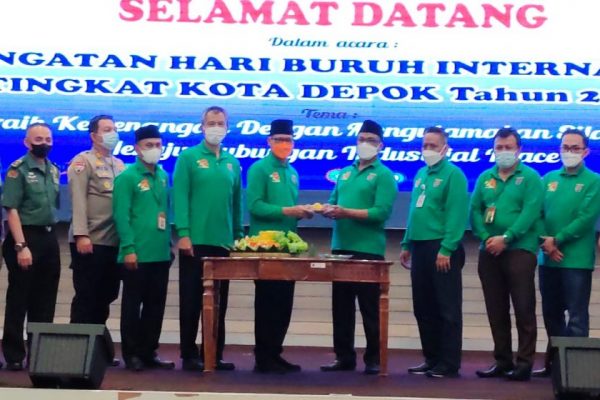 Wakil Wali Kota Depok, Imam Budi Hartono Hadiri Peringatan Hari Buruh Internasional