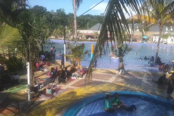 Kolam Ombak,Pertama di Kota Depok Hadir di Wisata Air Putri Duyung Sawangan