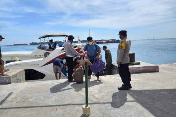 Di Dermaga Pulau Harapan Kep Seribu Utara, 77 Wisatawan Tiba Jalani Scan PeduliLindungi