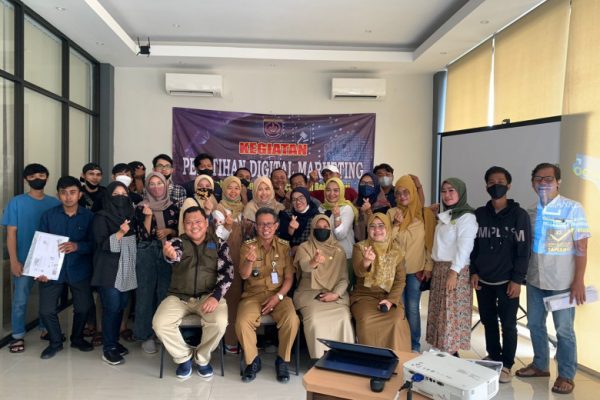 Kelurahan Duren Mekar Berikan Pelatihan Digital Marketing Kepada Pelaku UMKM