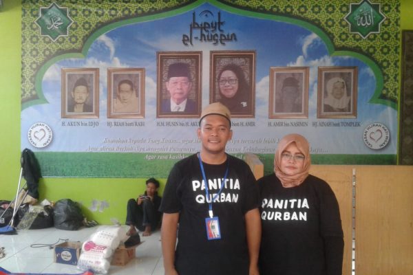 Yayasan Hijrah Insani Hati,Mruyung, Kota Depok sembelih hewan kurban