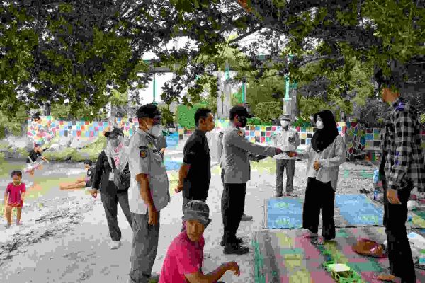 Edukasi Masyarakat Untuk Selalu Gunakan Masker dengan Program Jakarta Bermasker