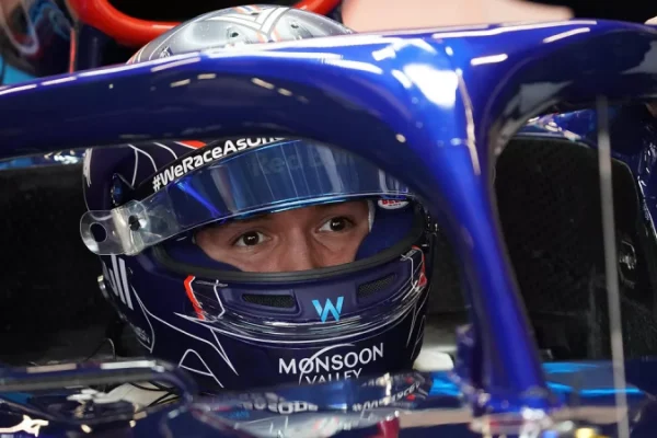ALEXANDER ALBON (WILLIAMS) Mengalami Komplikasi Setelah Operasi Apendisitis
