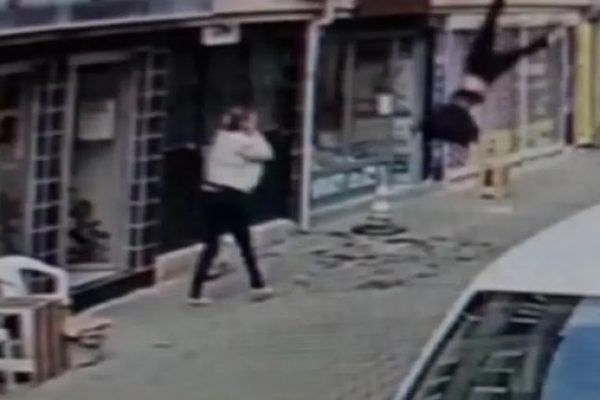 Tragis! Remaja yang Tewas Usai Lompat dari Gedung Coba Selamatkan Ponsel Jatuh