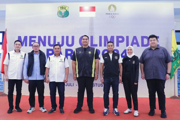 Sambangi Pelatnas PBSI, Menpora Tinjau Persiapan Tim Bulutangkis Hadapi Olimpiade Paris 2024