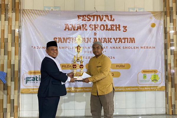 Bina Prestasi Santri, Pesantren Leadership Daarut Tarqiyah Primago Depok Raih Juara UMUM Pada Festival Anak Sholeh 2024