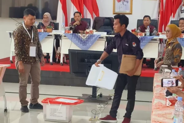 Kabag Ops Polres Kepulauan Seribu Hadiri Rapat Pleno Terbuka Rekapitulasi Hasil Penghitungan Suara Pemilu 2024