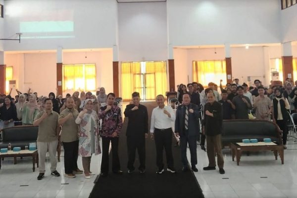 Awali Kerjasama, Universitas Kuningan dan PERATIN Gelar Kuliah Umum