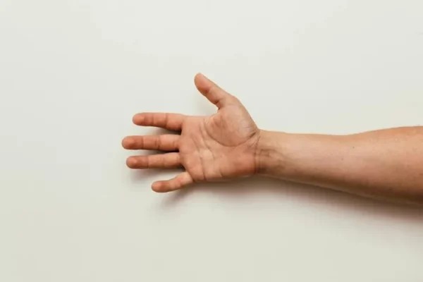 Tips Efektif Mengatasi Kulit Tangan Kasar dan Kering