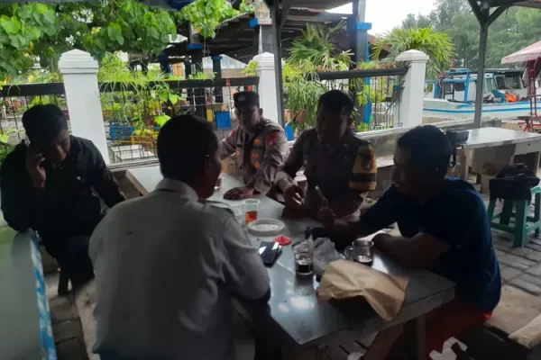 Bhabinkamtibmas Pulau Tidung Ajak Warga Jaga Persatuan Pasca Pemilu 2024