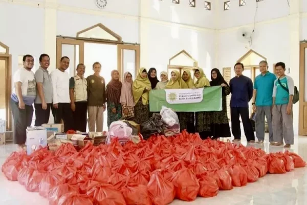 Aksi Sosial Ramadan 1445 H, PERSIS dan PERSISTRI Kota Tangerang Ajak Masyarakat Realisasikan Target 1000 Paket Sembako dan Berbagi Takjil
