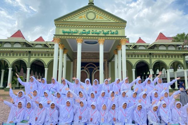 104 Santri Pesantren Leadership Daarut Tarqiyah Primago Tahun 2024 Ikuti Ujian Masuk Pondok Modern Darussalam Gontor