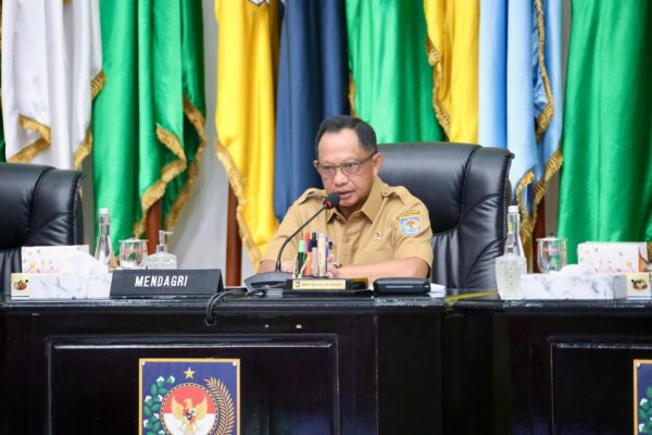 Mendagri Tito Karnavian Dorong Pemda Percepat Realisasi APBD
