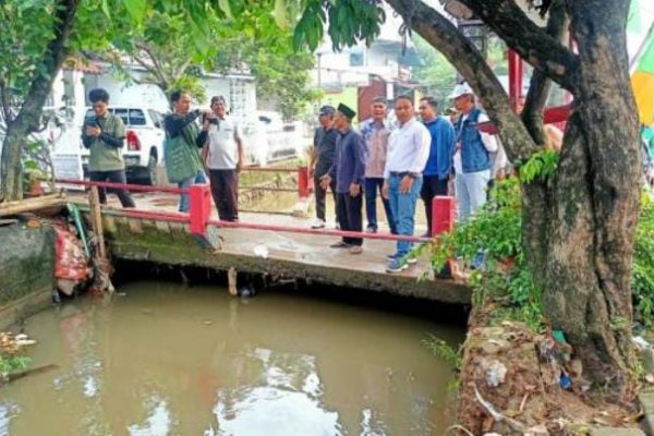 Jurus Jitu SS Atasi Banjir Di Mampang