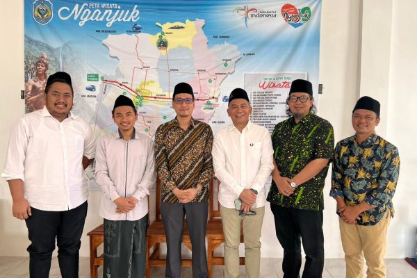 Awalnya Tak Mau Nyalon Bupati Nganjuk di Pilkada 2024, Gus Ibin Akhirnya dapat Restu Sang Bunda Maju