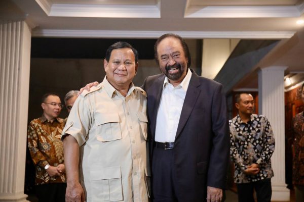 *Ketum PPP Temui Prabowo, Komitmen Dukung Pemerintahan Prabowo-Gibran*