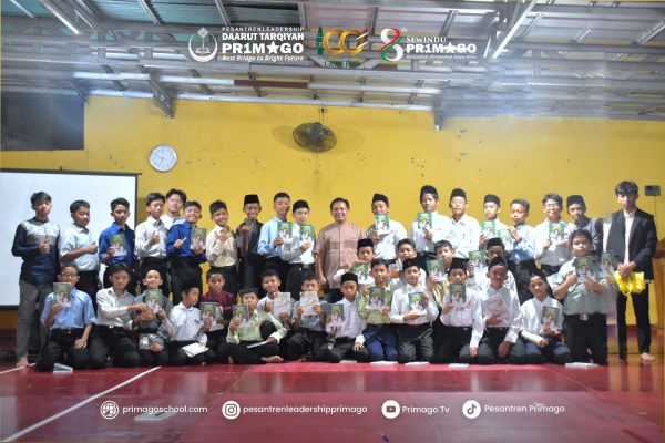 Kupas Tuntas Buku Student Super Success : Dr Awaluddin Faj berikan Tips dan Strategi Mencapai Impian