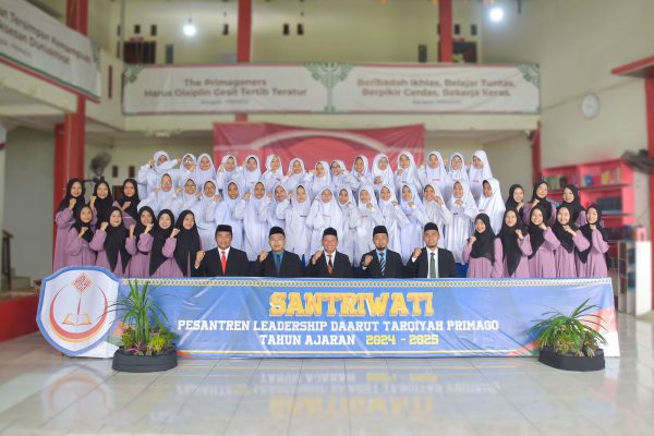 Pesantren Leadership Daarut Tarqiyah Primago Depok Kampus Putri adakan Kegiatan Perfotoan Tahunan Santriwati Primago Angkatan IV Tahun 2024-2025