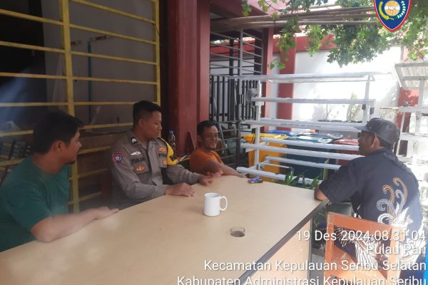 Bhabinkamtibmas Pulau Lancang Ajak Warga Jaga Keamanan Pasca Pilkada