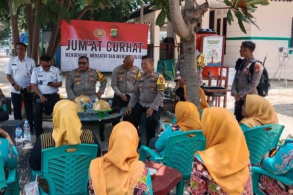Kapolres Kepulauan Seribu Gelar Jumat Curhat di Pulau Tidung, Serap Aspirasi Warga