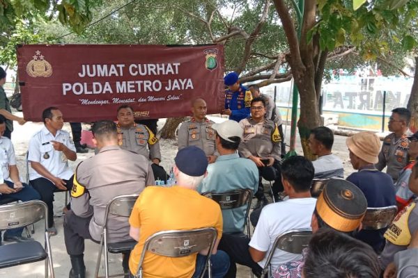Kapolres Kepulauan Seribu Gelar Jumat Curhat di Pulau Panggang, Dengar Aspirasi Warga