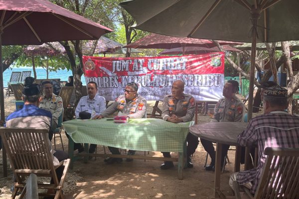 Kapolres Kepulauan Seribu Gelar Jum’at Curhat di Pulau Untung Jawa