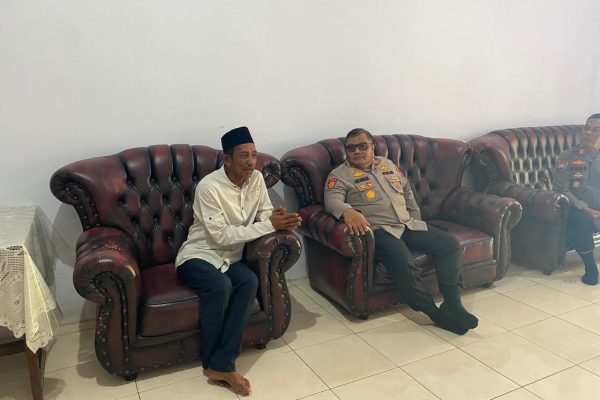 Kapolres Kepulauan Seribu Gelar Silaturahmi dengan Tokoh Agama dan Masyarakat di Pulau Untung Jawa, Ciptakan Ramadhan yang Khusyuk dan Kondusif