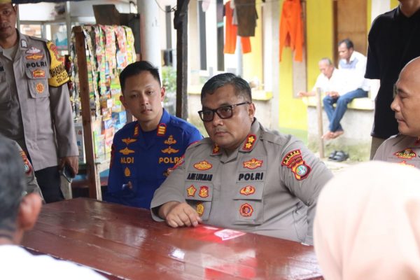 Kapolres Kepulauan Seribu Silahturahmi ke Tokoh Agama dan Masyarakat Pulau Sabira, Wujudkan Ramadhan yang Khusyuk dan Kondusif