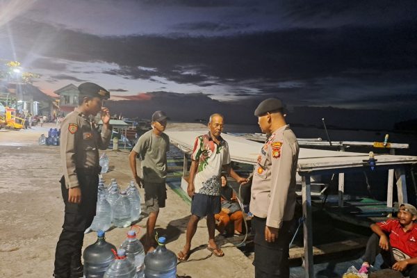 Polisi Humanis, Polsek Kepulauan Seribu Utara Gelar Patroli Sahur Cegah Tawuran Remaja