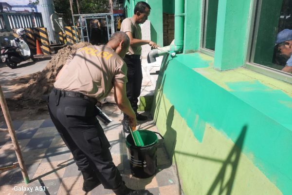 Polres Pelabuhan Tanjung Priok, Gelar Aksi Bersih-bersih Masjid dan Hotline 110