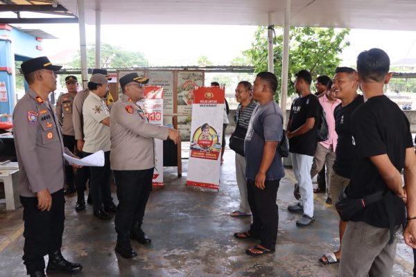 Kapolres Kepulauan Seribu Himbau Keselamatan Pelayaran di Dermaga Marina Ancol dalam Ops Ketupat 2025