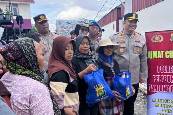 Ramadhan Penuh Keberkahan, Kapolres Gelar Baksos dan Sosialisasi Hotline 101, Tips Mudik Aman Keluarga Nyaman, Berantas Preman