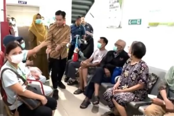 Tinjau CKG 2 Puskesmas di Jakarta Barat, Mas Wapres Tekankan Pentingnya Pengecekan Kesehatan Berkala