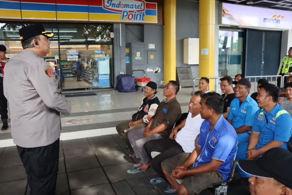 Polres Pelabuhan Tanjung Priok Gelar Sosialisasi, Tips Mudik Aman, Keluarga Nyaman, Hotline Mudik 110